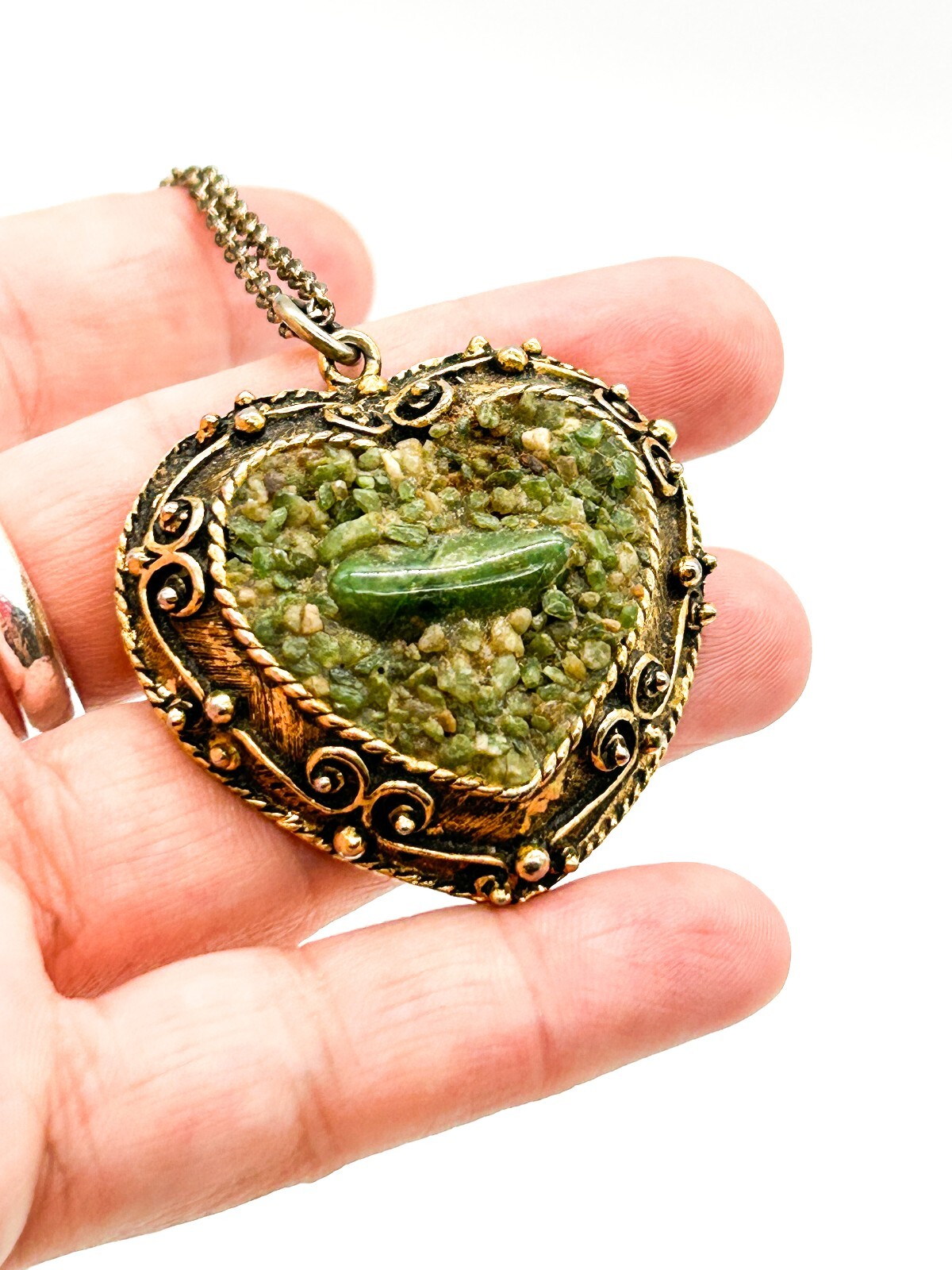 Vintage Gold Tone Heart Pendant Necklace Green Gemstone Chip Long Chain