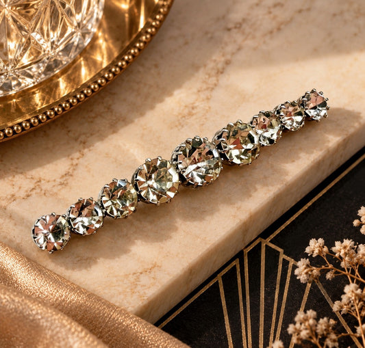 Vintage Clear Glass Crystal Graduated Bar Brooch Silver Tone Rhinestone Pin