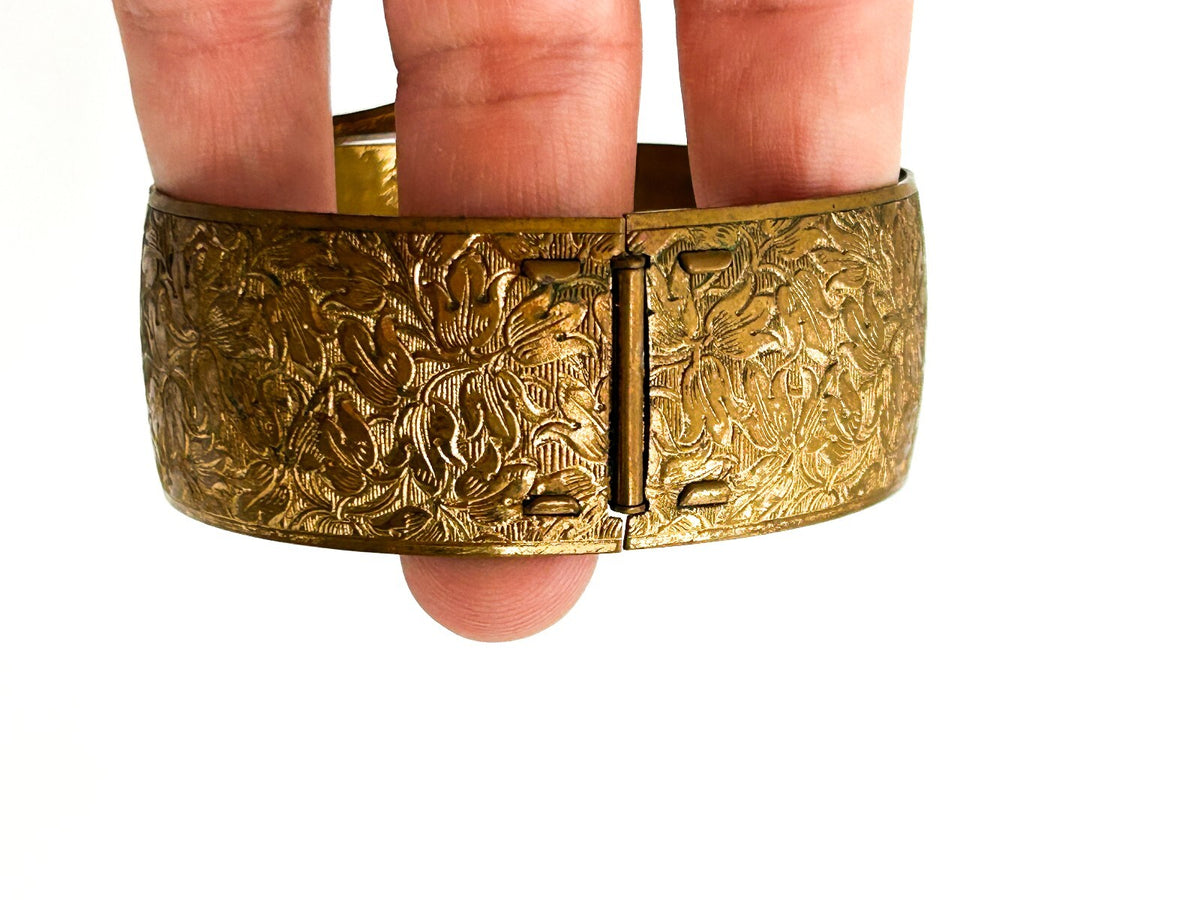 Vintage Ornate Gold Tone Buckle Bangle Embossed Floral Bracelet