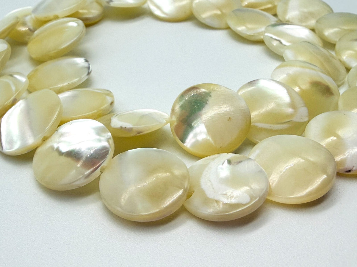 Vintage Mother of Pearl Disc Necklace Genuine Shell Choker 15.5”