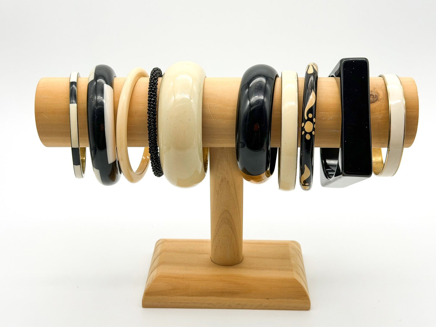 Vintage Black White Cream Bangle Bundle Gold Tone Acrylic Enamel Bracelet Set