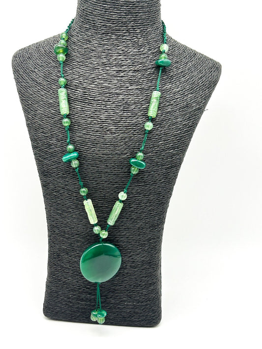 Vintage Green Aventurine Necklace Macrame Disc Pendant Boho Gemstone Tassel