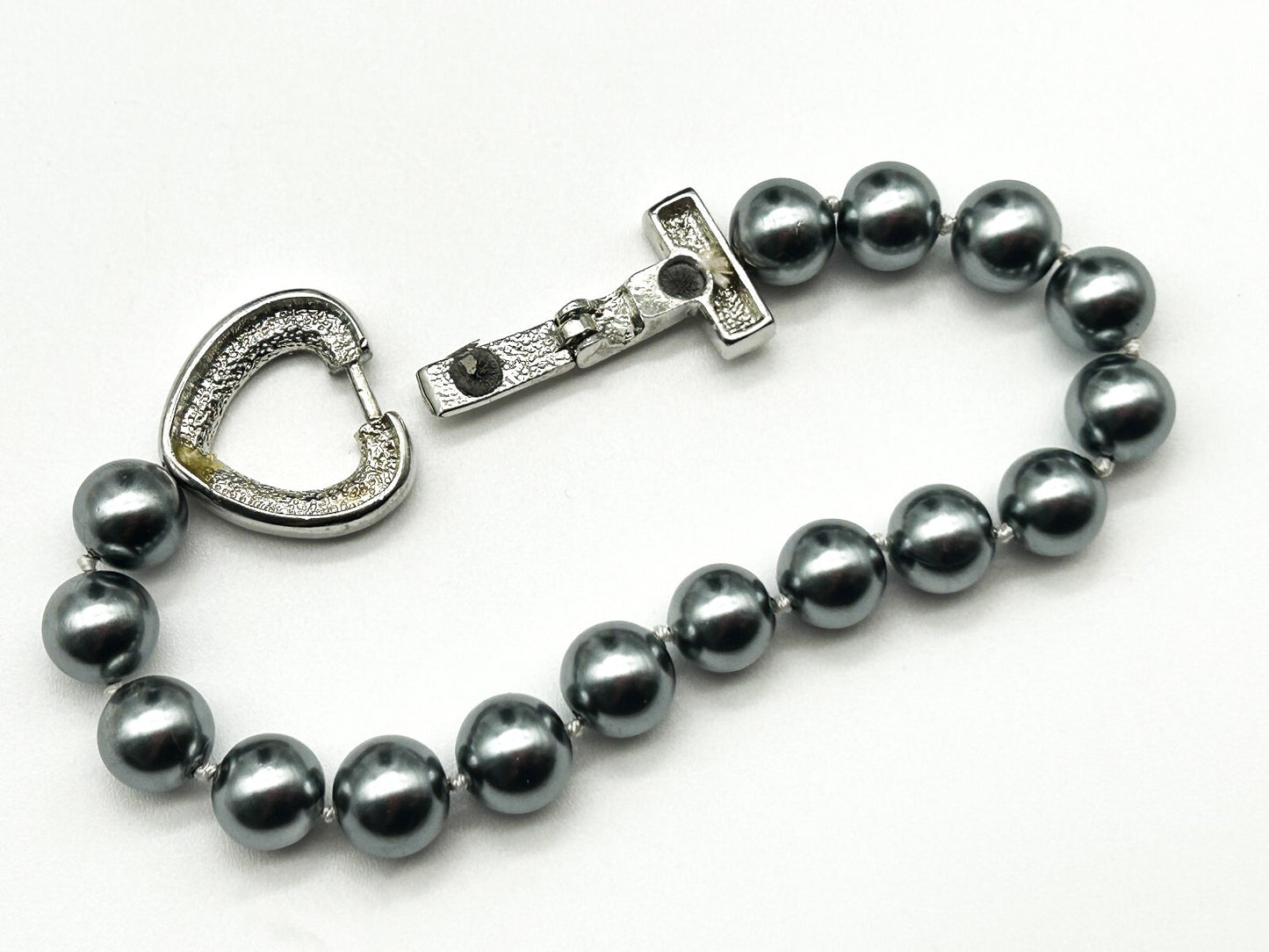 Vintage Grey Faux Pearl Necklace Bracelet Set Rhinestone Heart Clasp 19” 8.5”