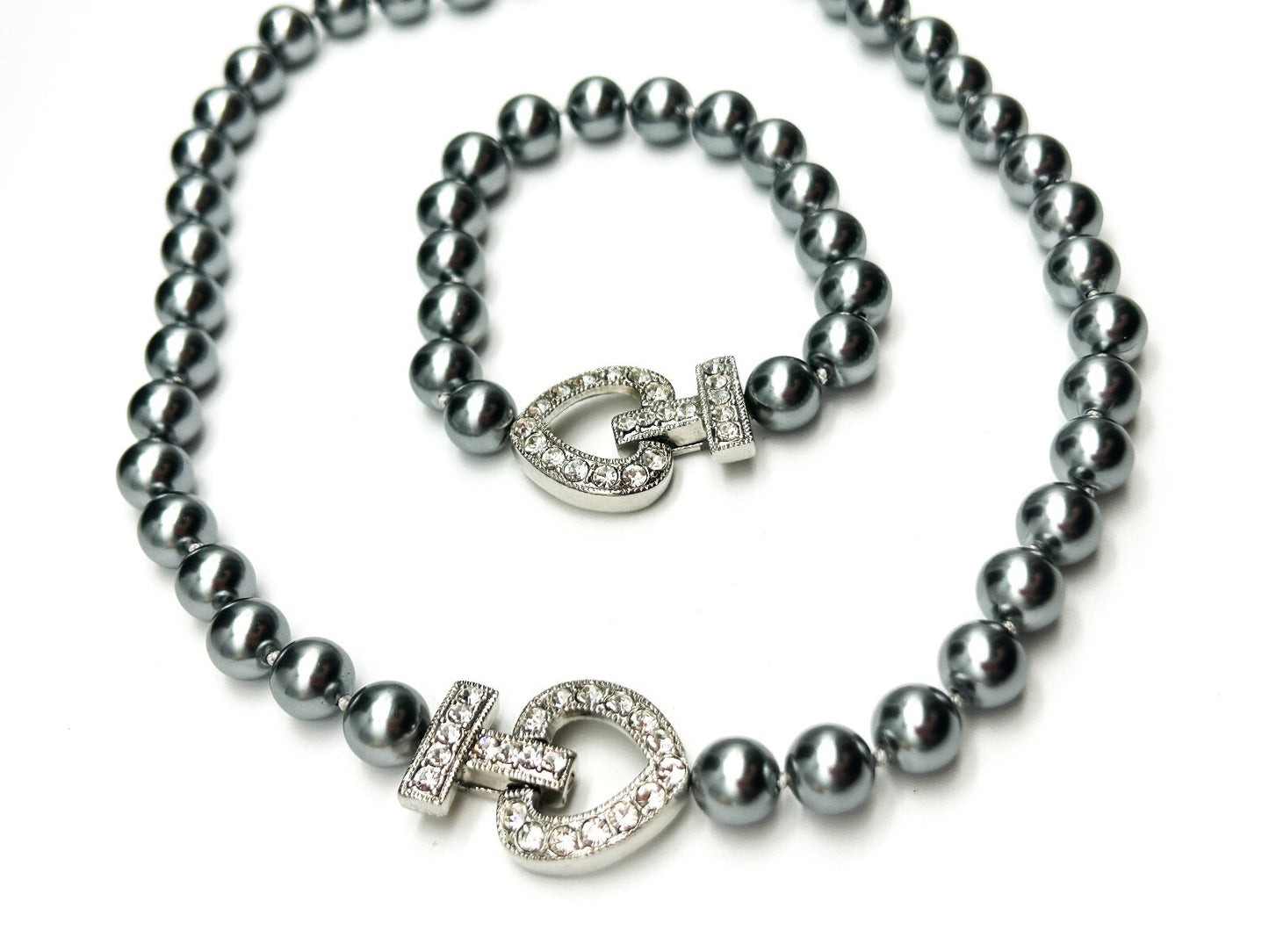 Vintage Grey Faux Pearl Necklace Bracelet Set Rhinestone Heart Clasp 19” 8.5”