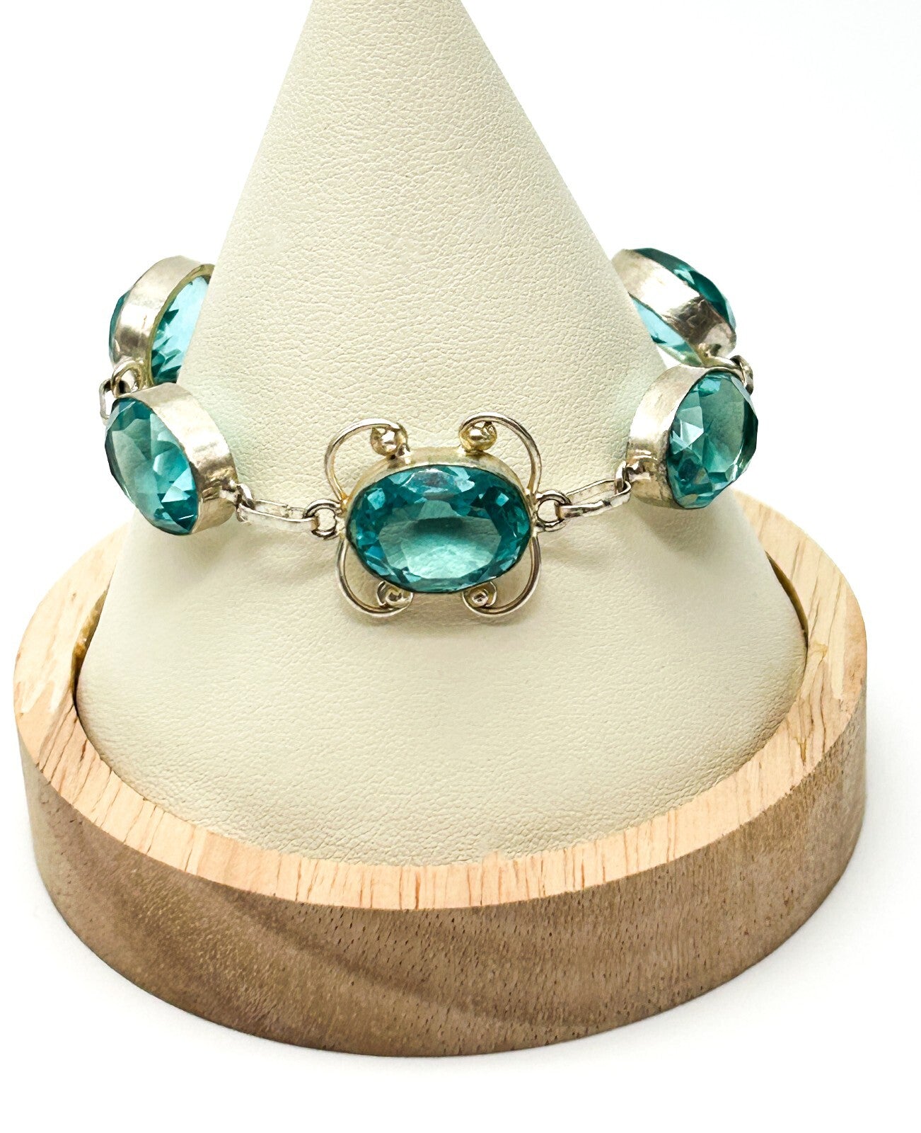 Vintage Aqua Blue Faceted Glass Cabochon Bracelet Silver Tone Open Back Bezel