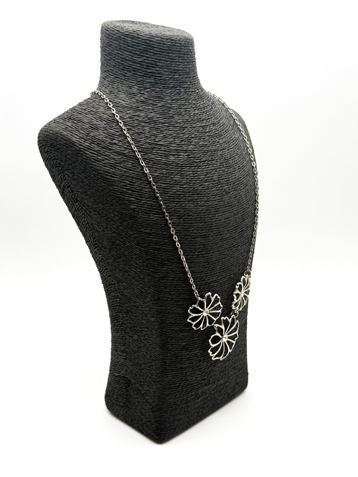 Silver Tone Triple Flower Statement Necklace Rhinestone Floral Pendant 26”