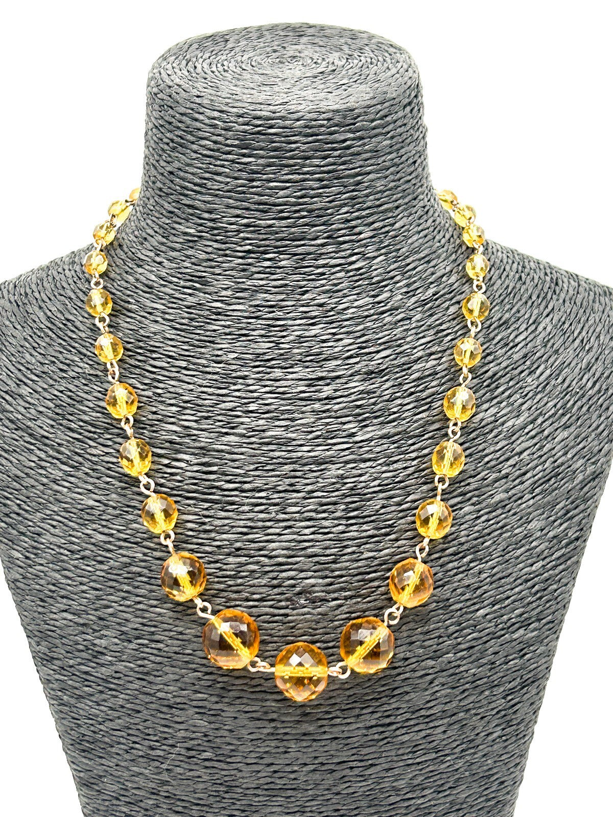 Vintage Graduated Amber Yellow Glass Bead Necklace Faceted Gold Tone 19”