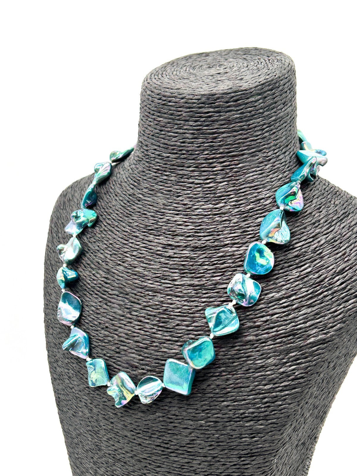 Vintage Shell Necklace Blue Green Purple AB Oil Slick Iridescent Statement 18.5”
