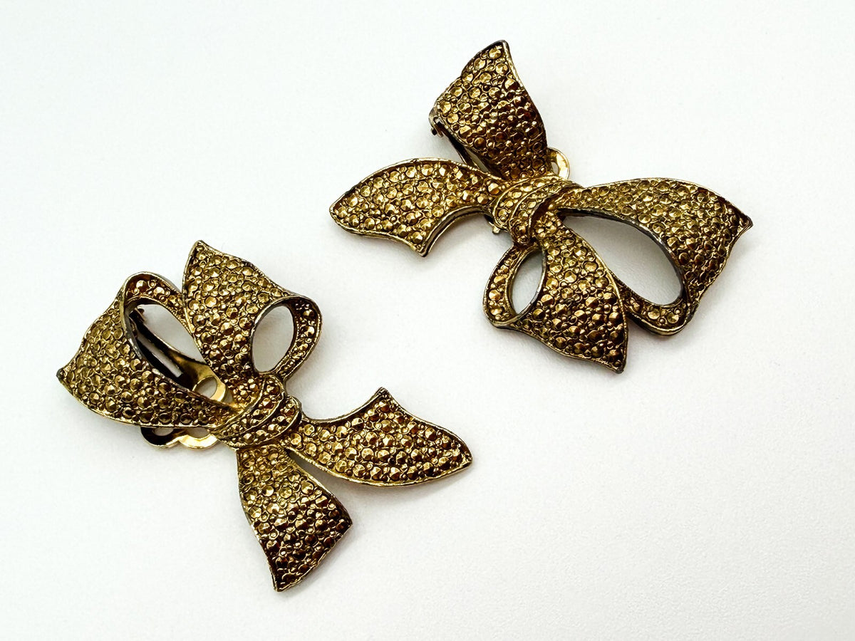 Vintage Gold Tone Bow Clip On Earrings Textured Statement 1980s Style