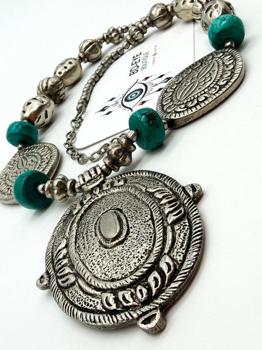 Large Silver Tone Medallion Statement Necklace Turquoise Howlite Boho Festival