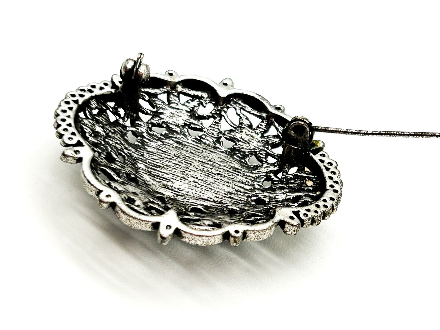 Vintage Style Ornate Cat’s Eye Brooch Grey Glass Cabochon Rhinestone Silver Tone