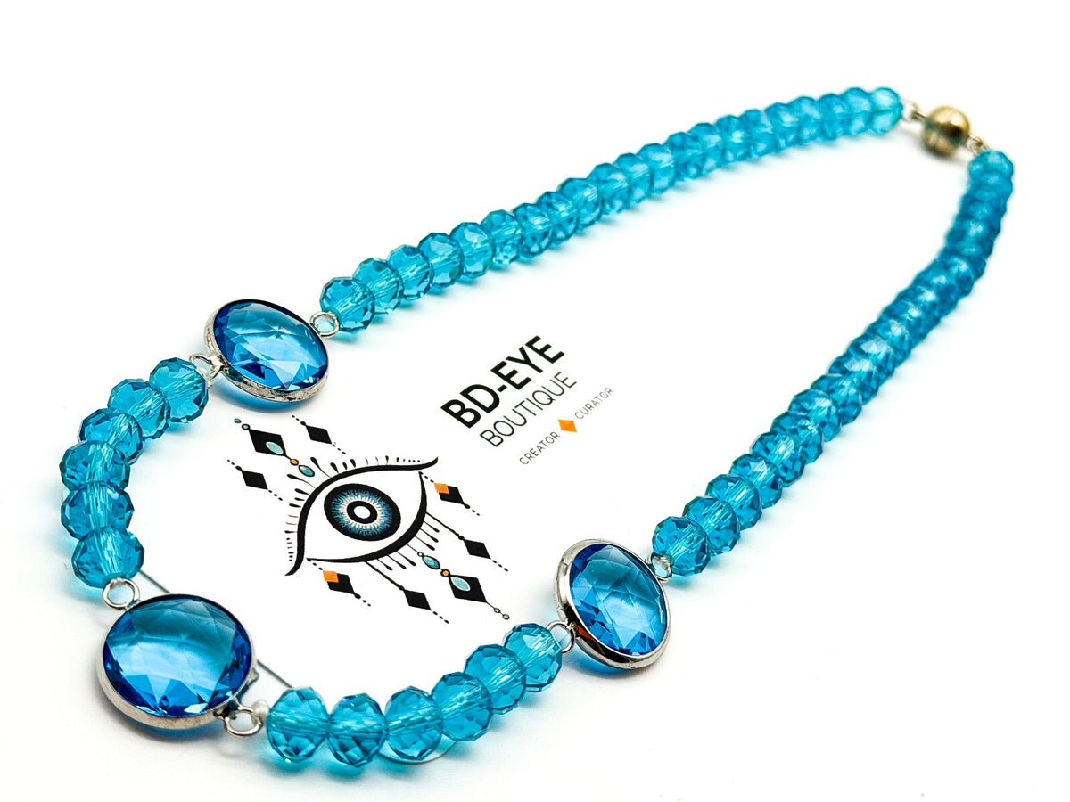 Turquoise Blue Faceted Glass Station Necklace Silver Tone Magnetic Clasp Holiday