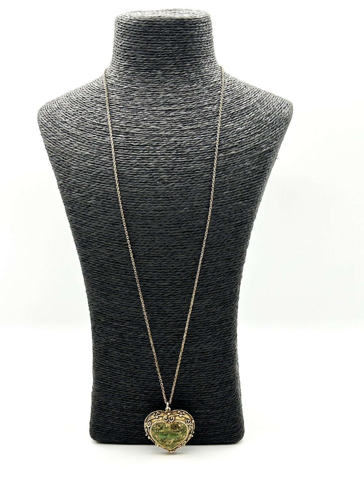 Vintage Gold Tone Heart Pendant Necklace Green Gemstone Chip Long Chain