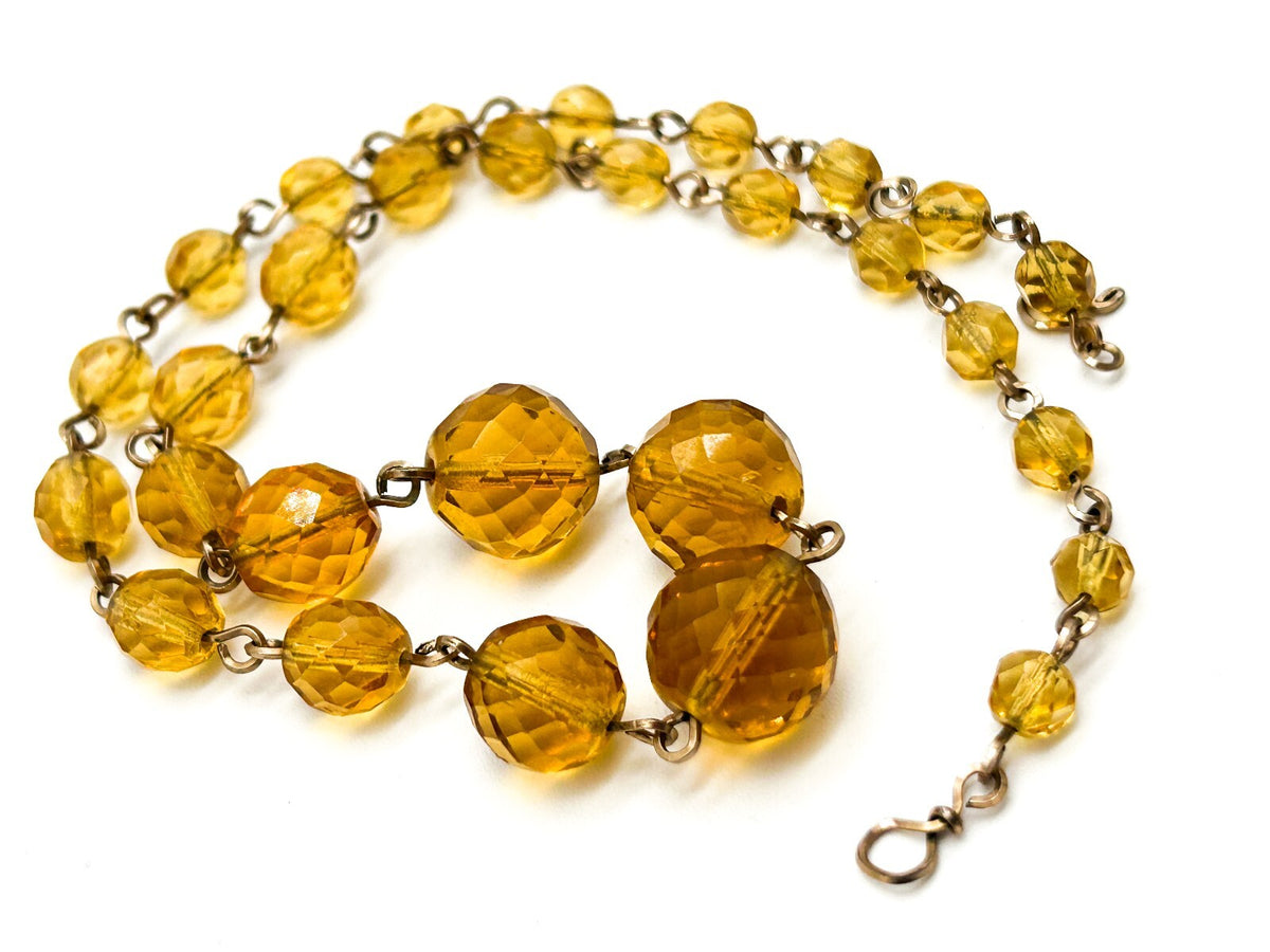 Vintage Graduated Amber Yellow Glass Bead Necklace Faceted Gold Tone 19”