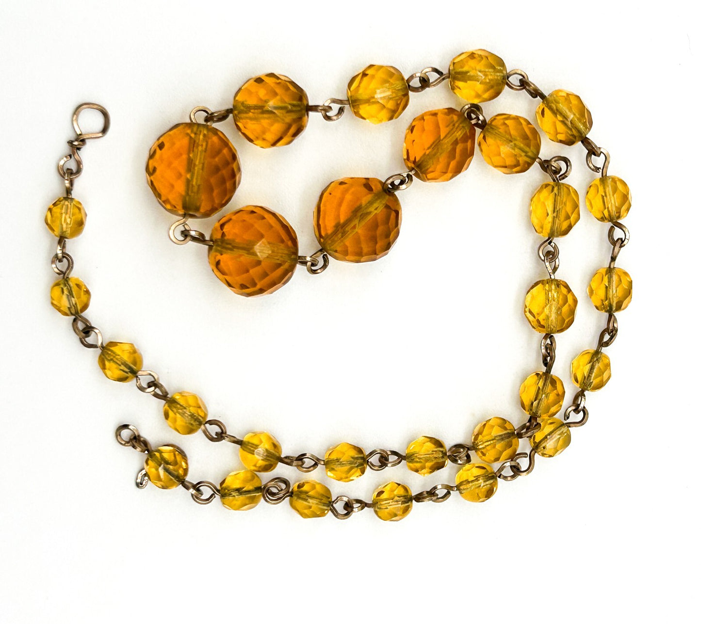 Vintage Graduated Amber Yellow Glass Bead Necklace Faceted Gold Tone 19”