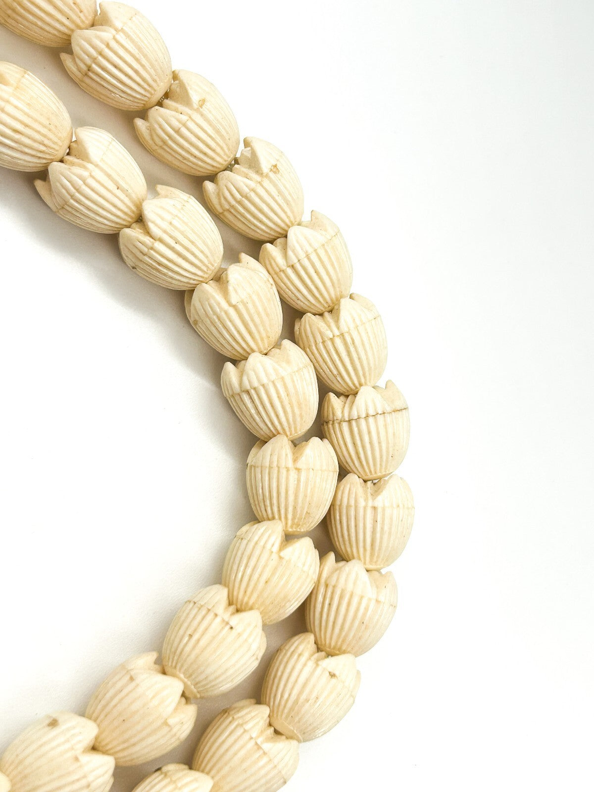 Vintage Carved Celluloid Flower Bud Necklace Cream Ribbed Bead Long Strand
