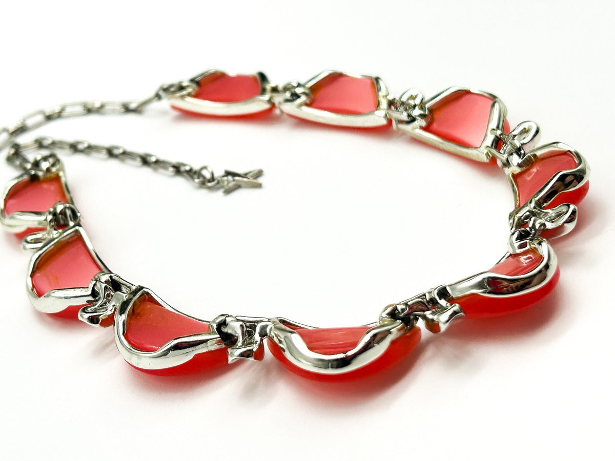 Vintage Star Signed Pink Thermoset Lucite Necklace 1950s Silver Tone Collar