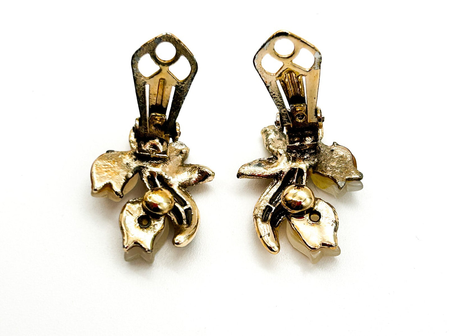 Vintage Gold Tone Thermoset Lucite Tulip Flower Clip On Earrings 1950s Retro