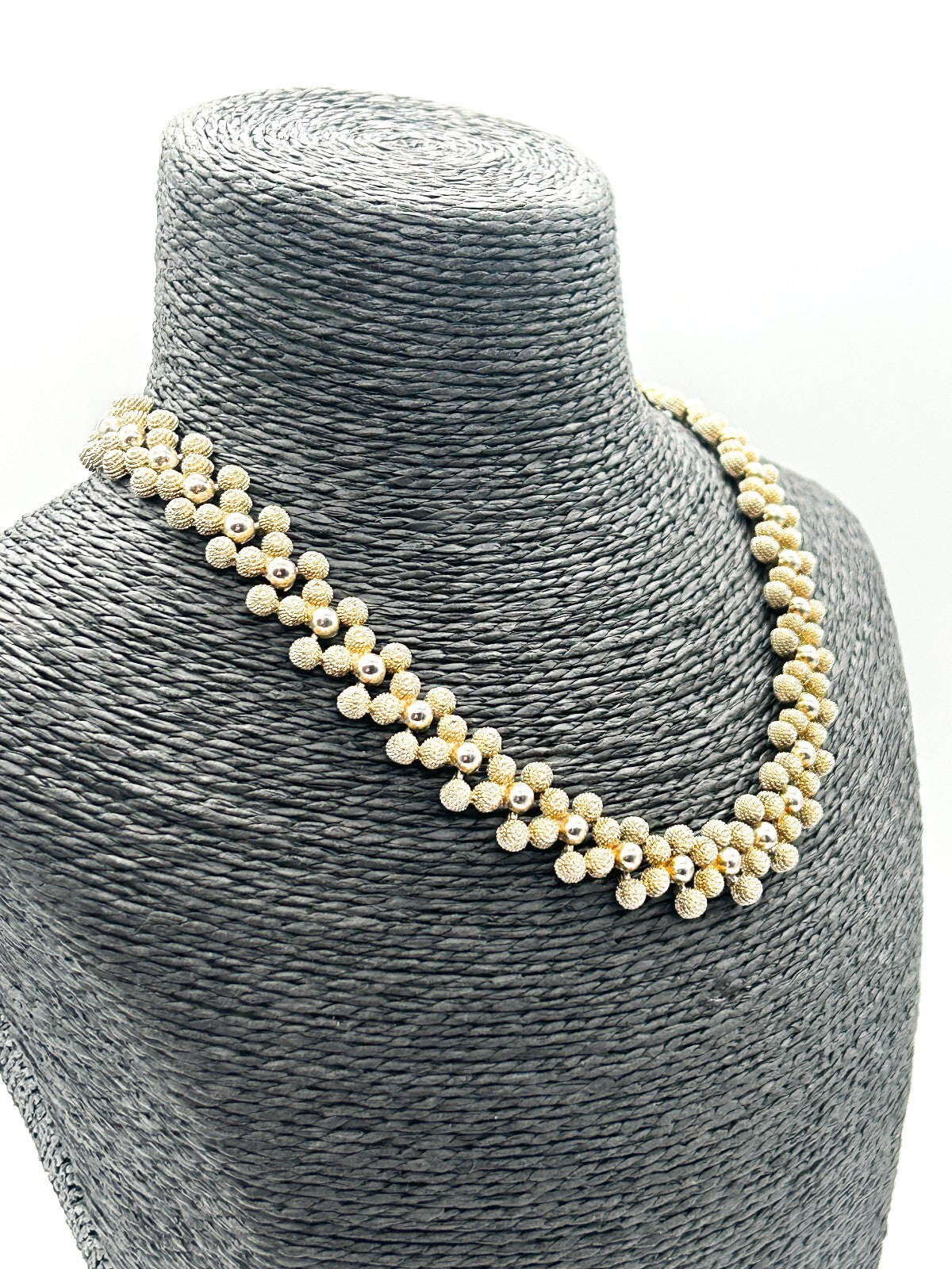 Vintage Gold Tone Rope Effect Ball Necklace Set Floral Stud Earrings 16.5”