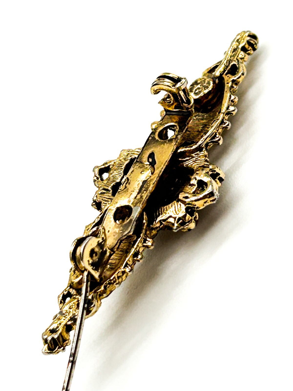 Susan Caplan Gold Tone Clear Rhinestone Ornate Brooch Vintage Style Pin