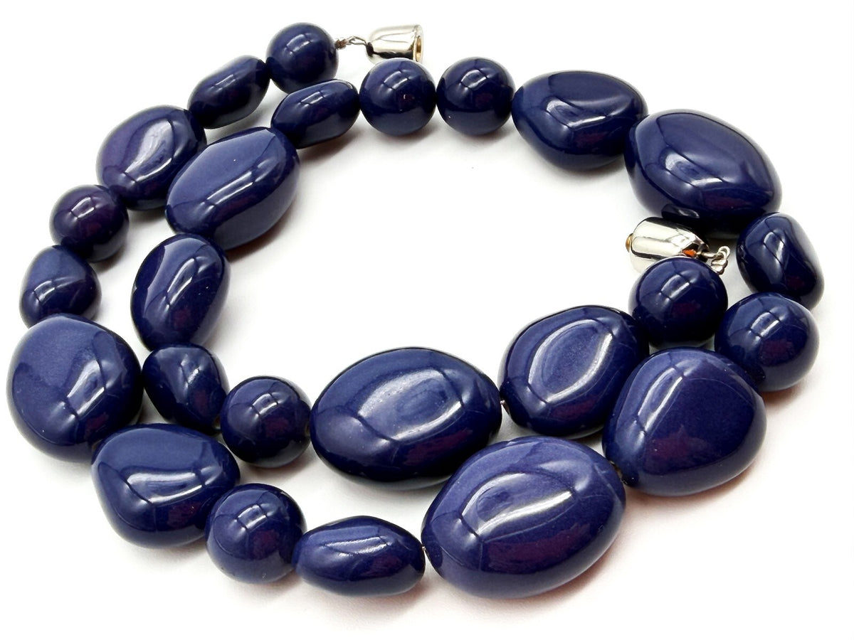 Vintage Blue Acrylic Graduated Beaded Necklace Retro Statement 20.5”