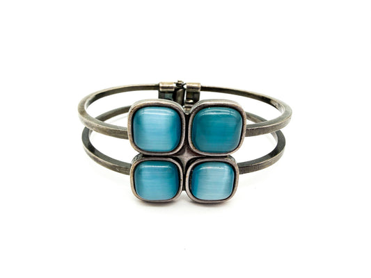 Vintage Blue Cat’s Eye Glass Clamper Bangle Silver Tone Hinged Bracelet Retro