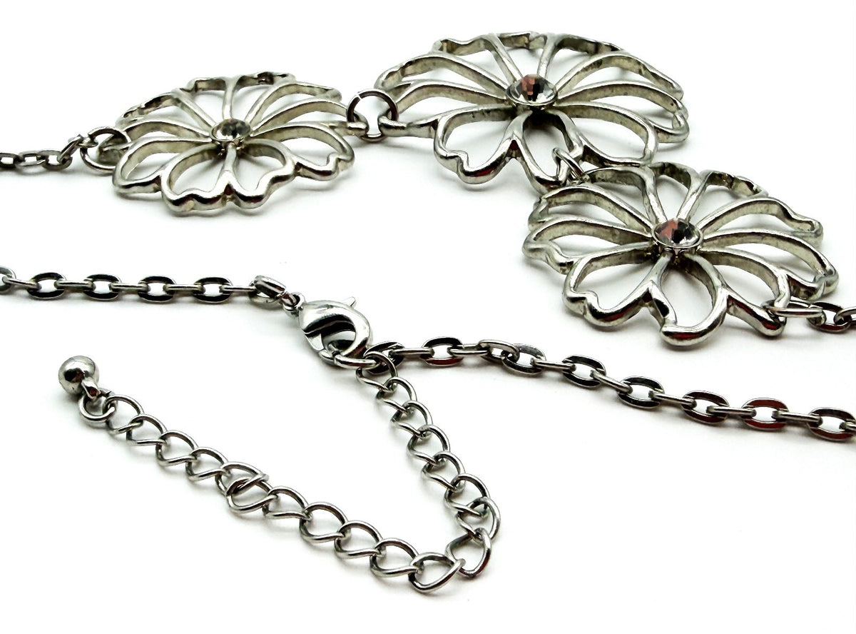 Silver Tone Triple Flower Statement Necklace Rhinestone Floral Pendant 26”