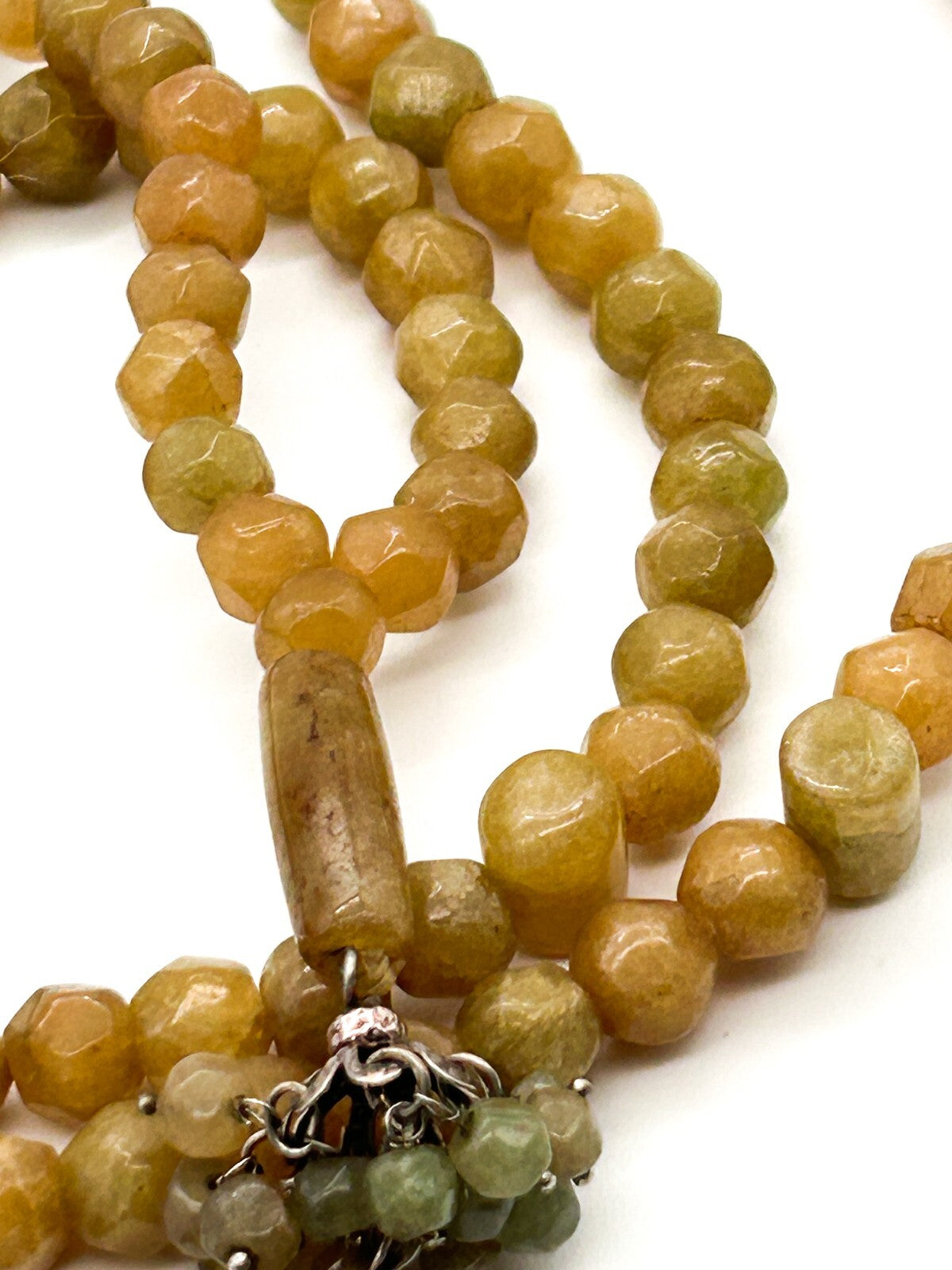 Vintage Yellow Jade Beaded Necklace Green Jade Tassel Pendant Gemstone