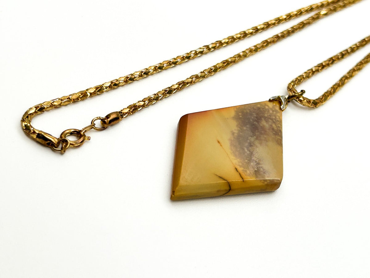 Vintage Polished Jasper Pendant Necklace Gold Tone Chain Natural Stone 25”