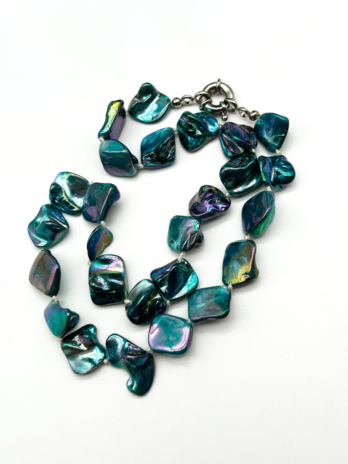 Vintage Shell Necklace Blue Green Purple AB Oil Slick Iridescent Statement 18.5”