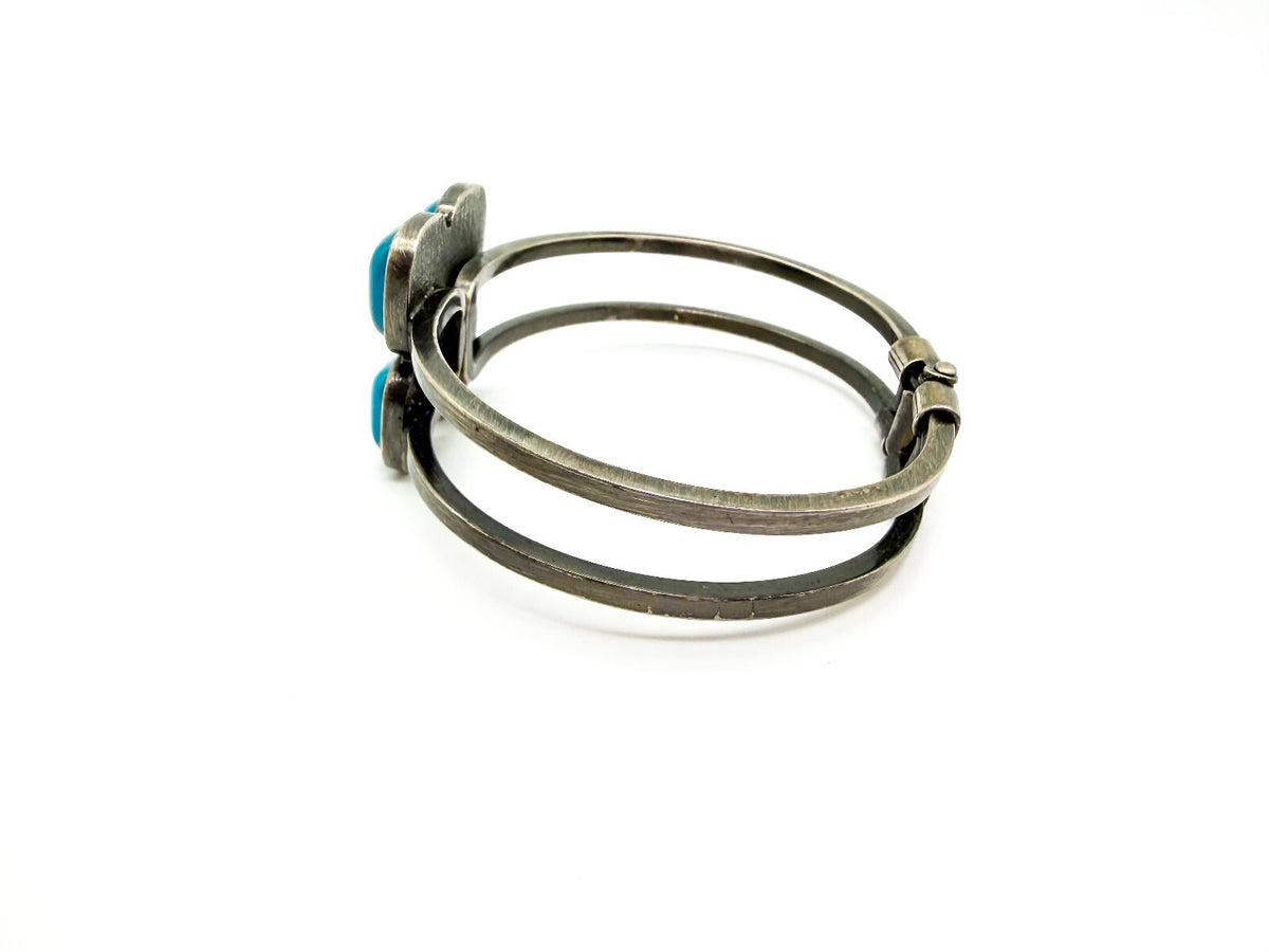 Vintage Blue Cat’s Eye Glass Clamper Bangle Silver Tone Hinged Bracelet Retro