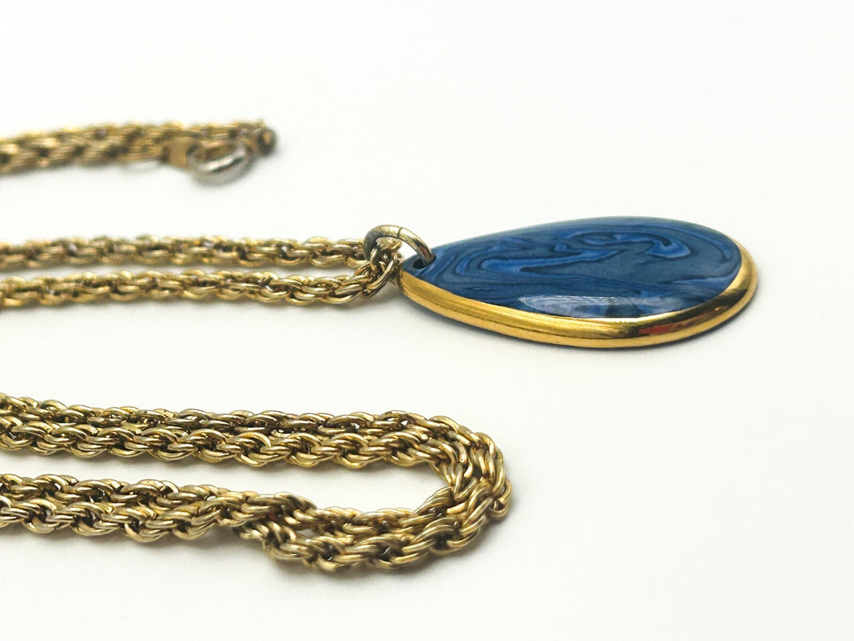 Vintage Blue Swirl Marble-Effect Pendant Necklace