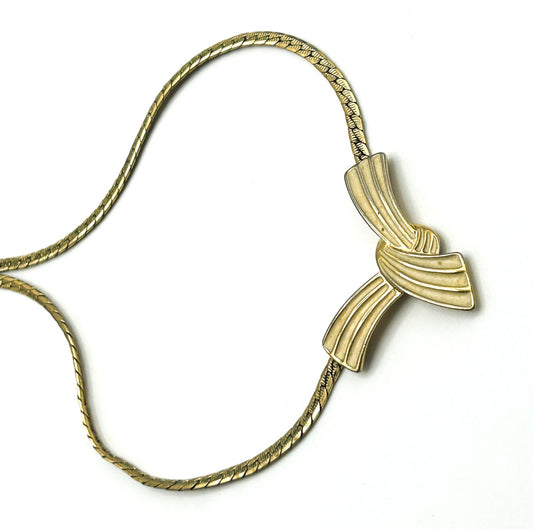 Vintage Trifari Gold Tone Enamel Ribbon Pendant Necklace READ