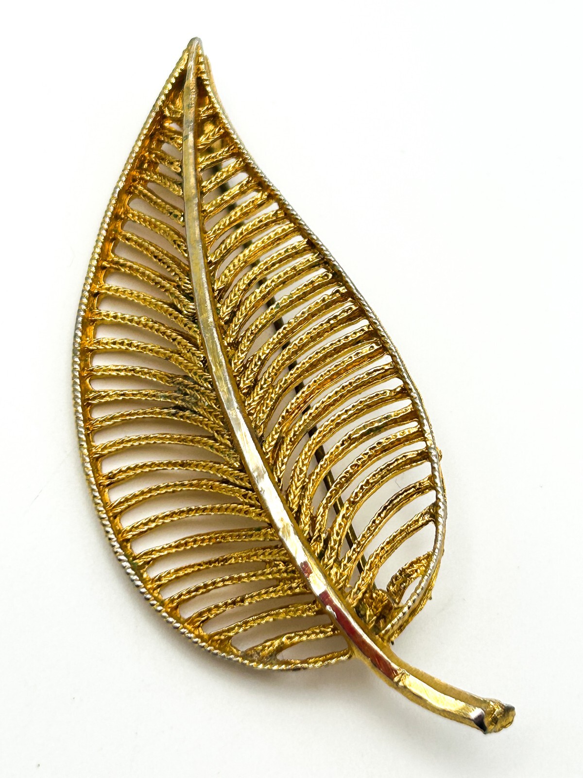 Vintage Hollywood Leaf Brooch Gold Tone Openwork Ribbed Pin