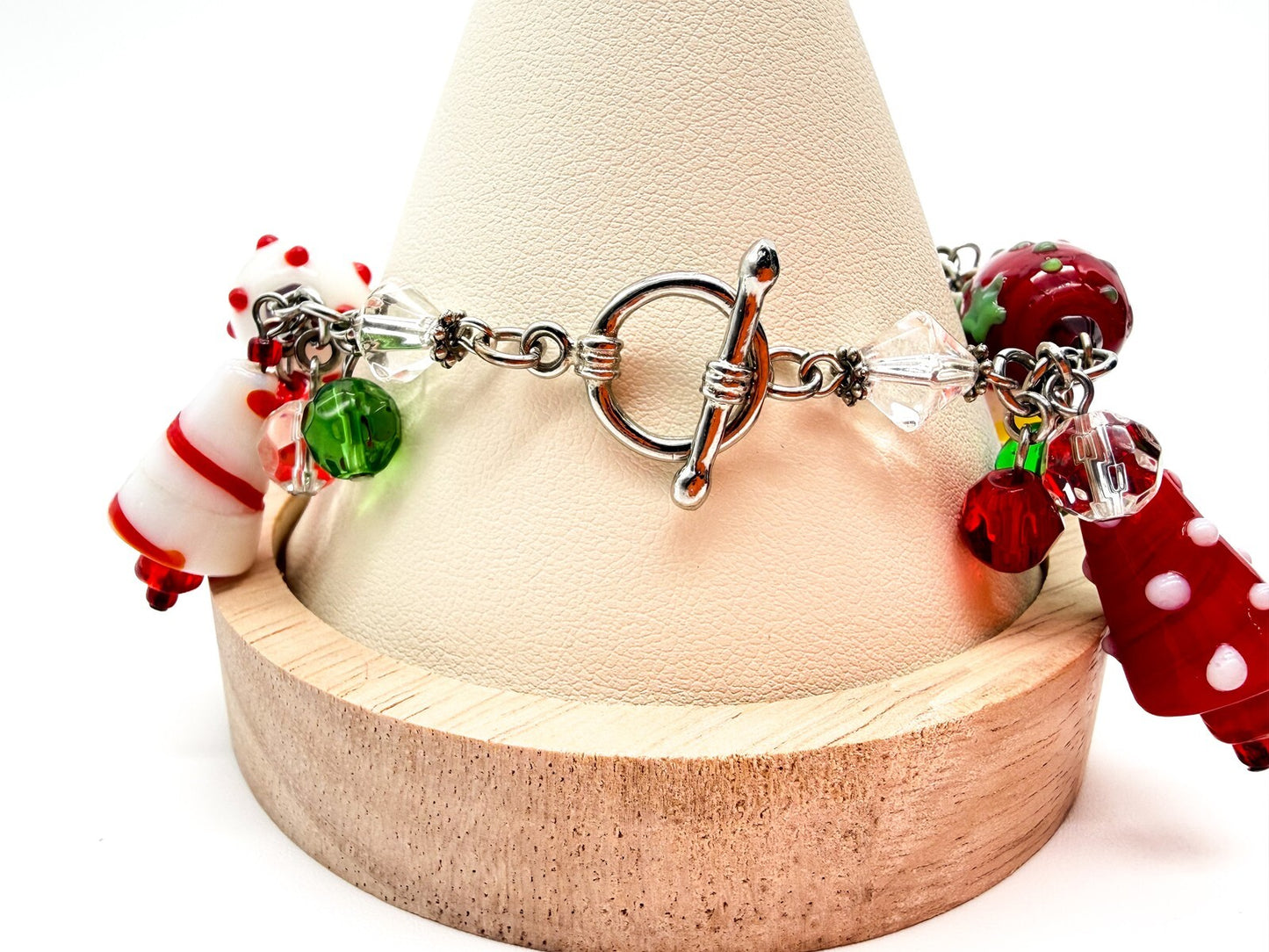 Christmas Charm Bracelet Glass Beads Festive Lampwork Red Green Xmas 8”