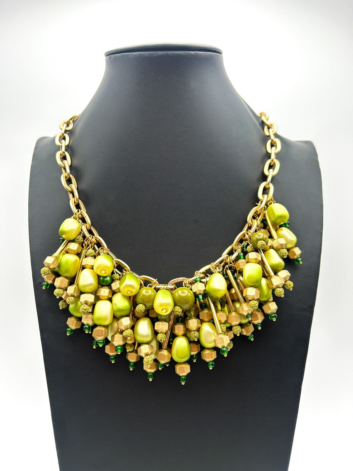 BD-Eye Original Green Cha Cha Necklace & Earrings Set Vintage Beads Statement