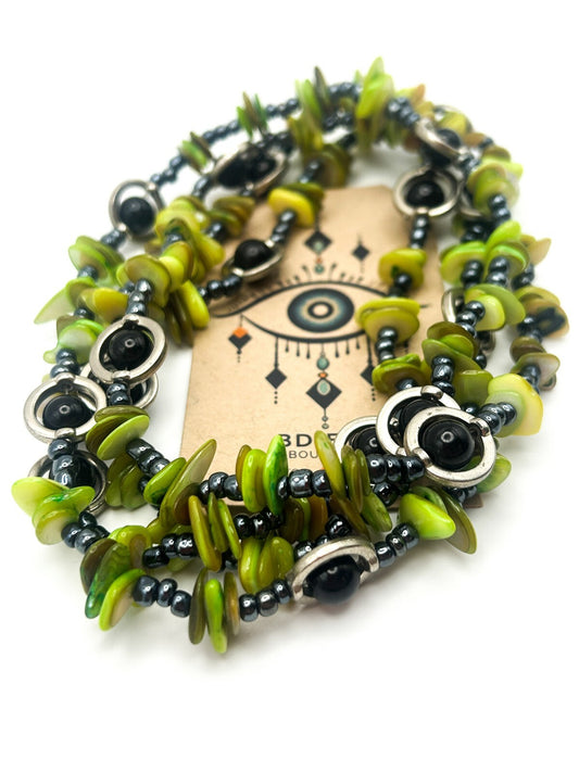 Y2K VTG Dyed Green Shell Chip Necklace - Black Bead and Silver Tone Hoop Detail
