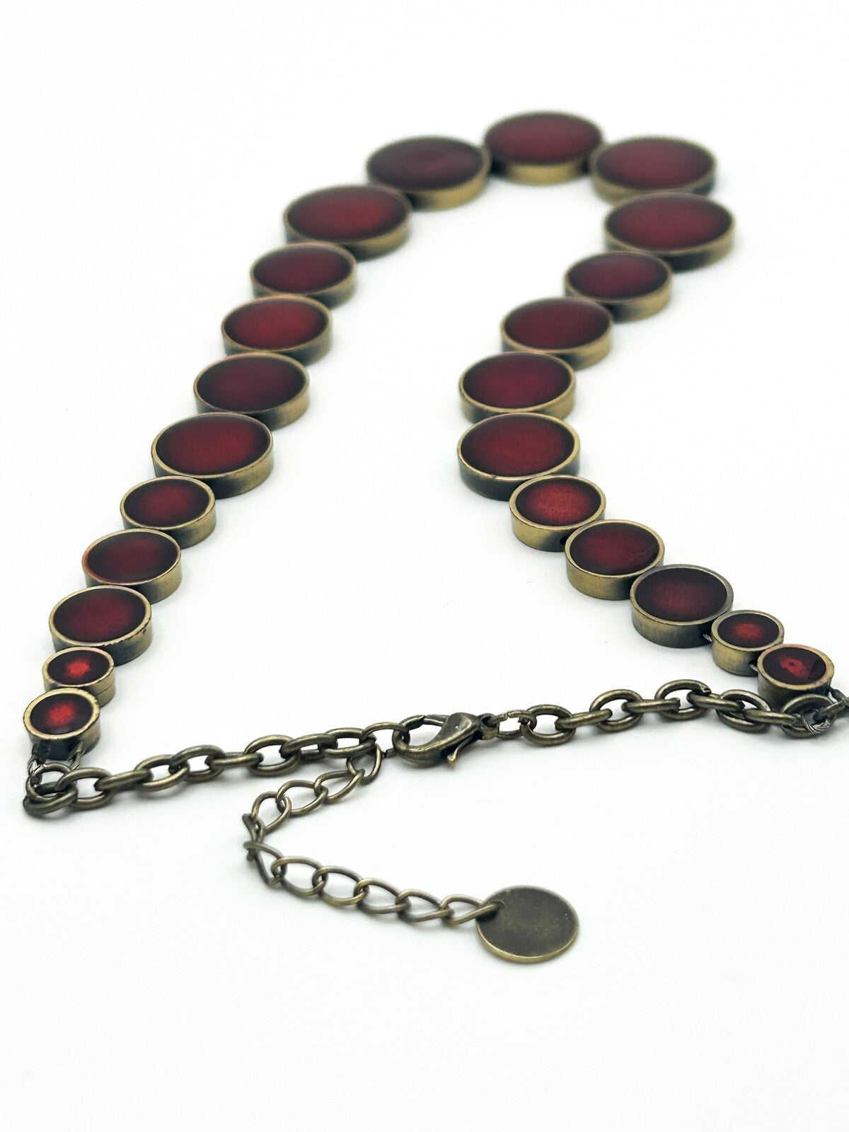 Graduated Red Resin Pearlescent / Metallic Disc Necklace