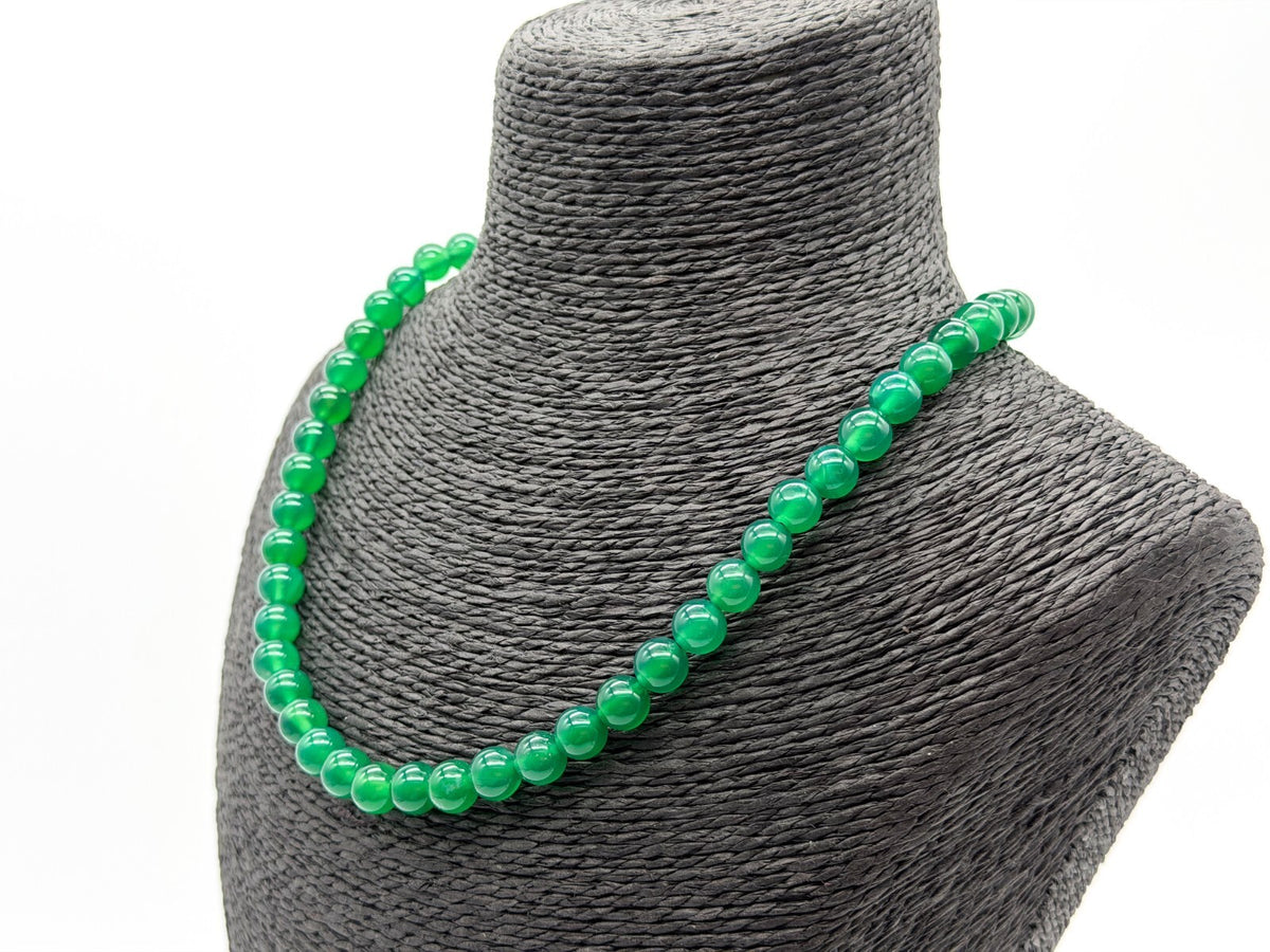 Vintage Emerald Green Gemstone Bead Necklace Graduated 18.5” READ