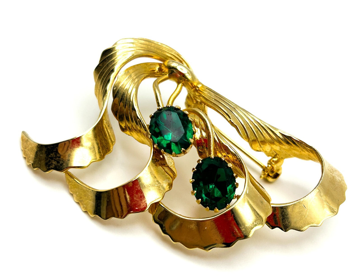 Vintage Art Nouveau Style Gold Tone Abstract Ribbon Brooch Green Rhinestones