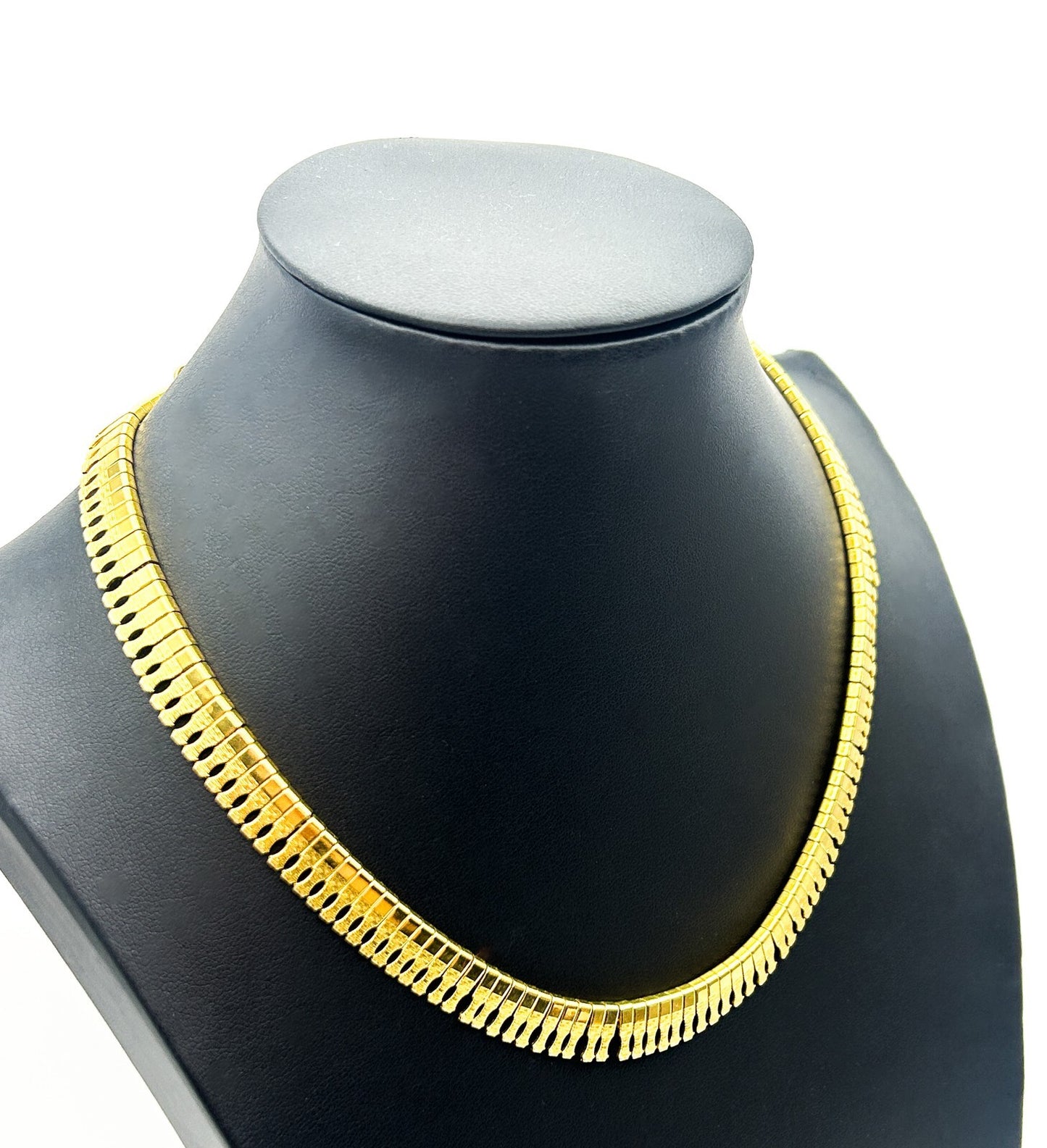 Vintage Gold Tone Cleopatra Fringe Collar Necklace Textured Statement 17.5”