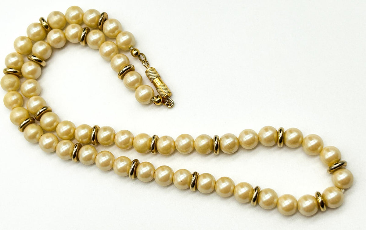Vintage Classic Cream Pearl Necklace Glass Gold Tone Spacers Retro 34g READ