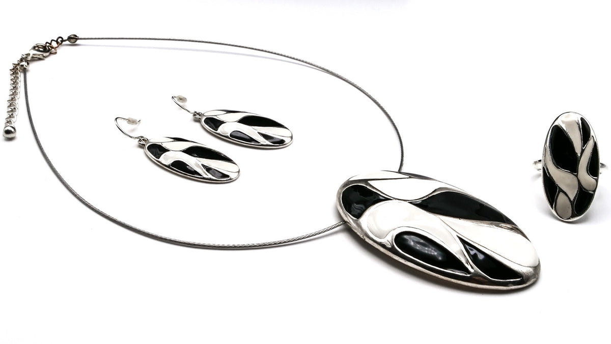 Monochrome Enamel Oval Jewellery Set - Black White Retro 80's
