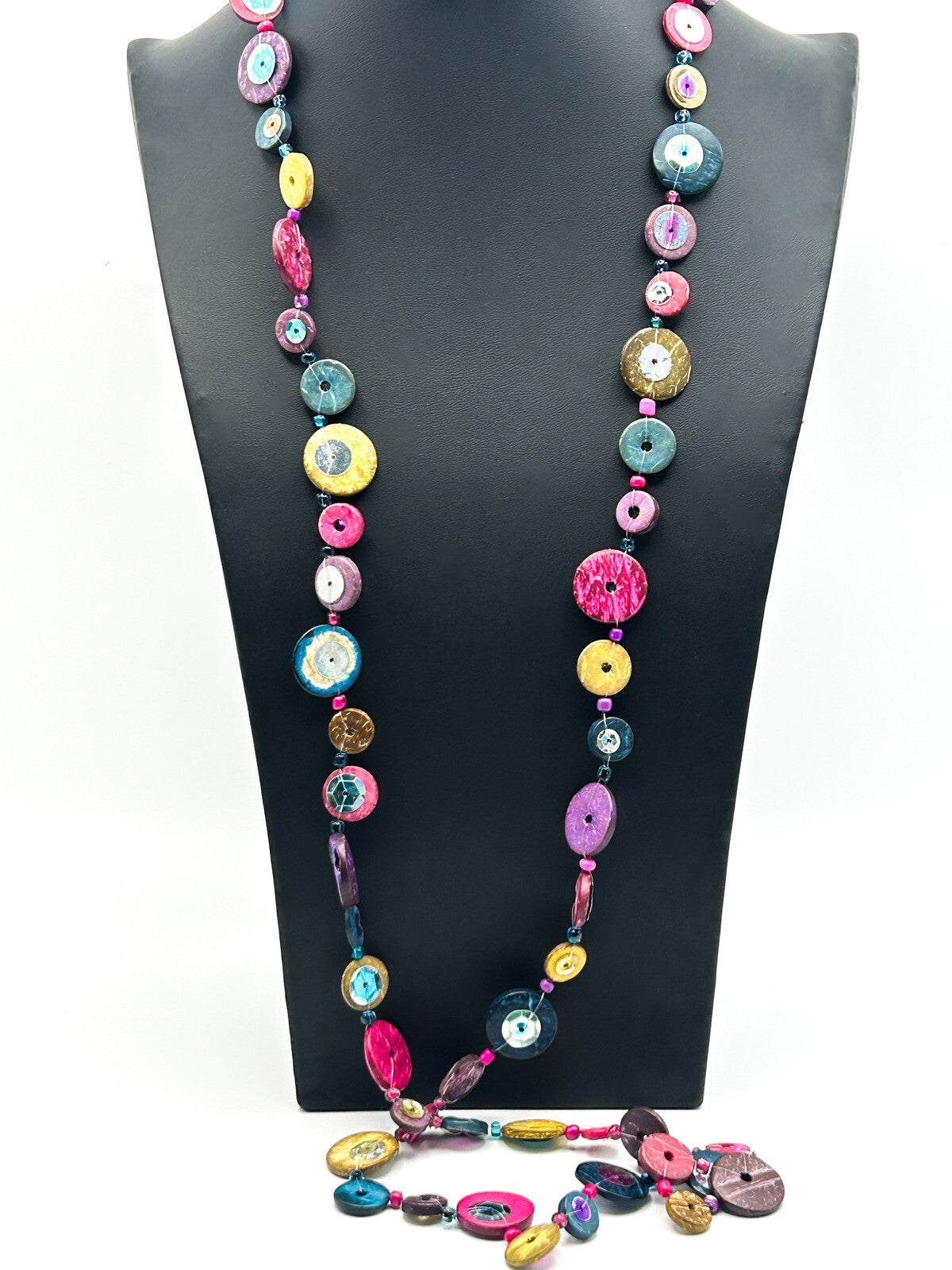 Retro (90s-Y2K) Multicoloured Coconut Shell Disc Necklace with Sequin Detail