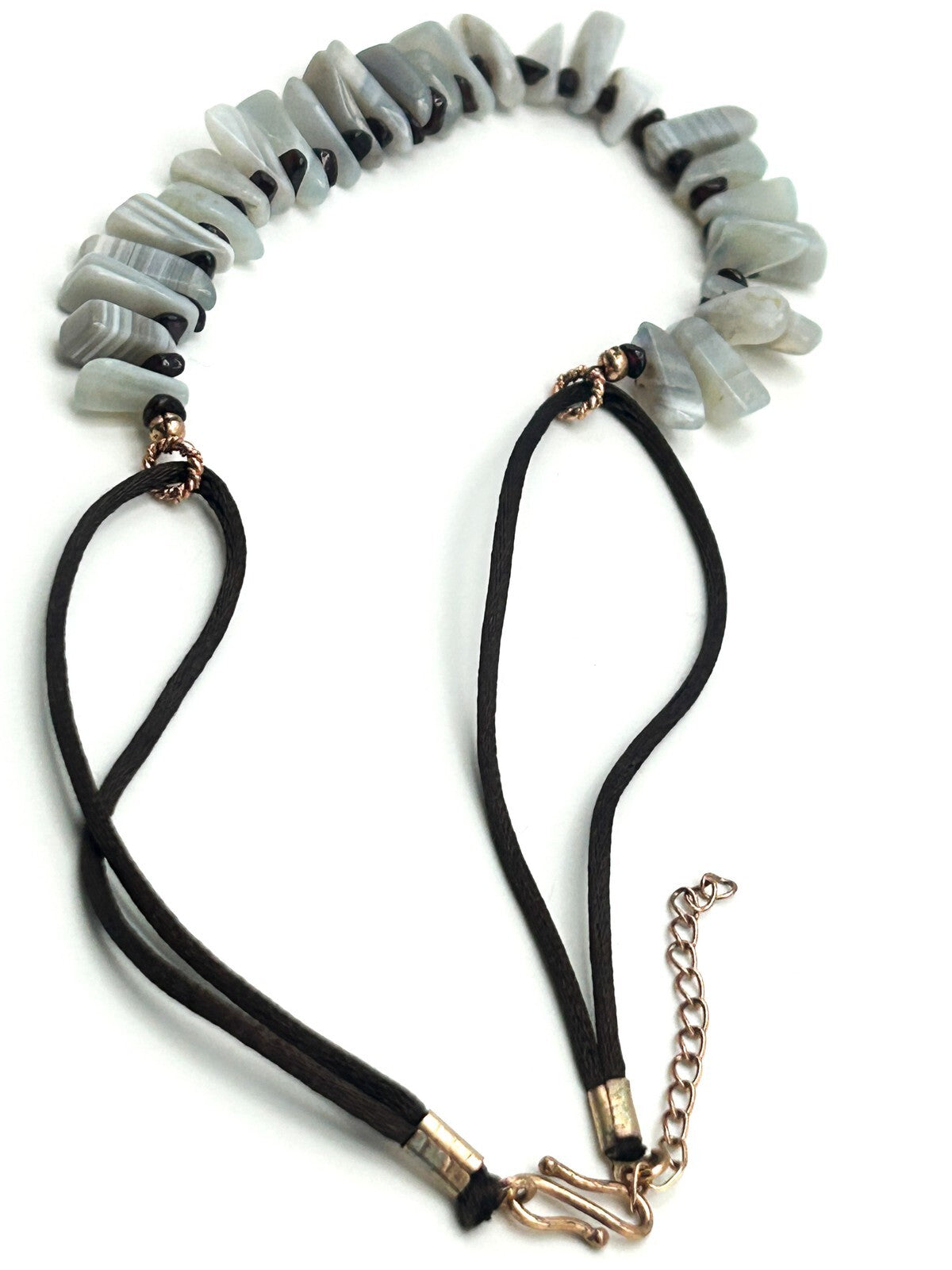 Vintage Y2K White Lace Agate Chip Statement Necklace with Garnet Spacers
