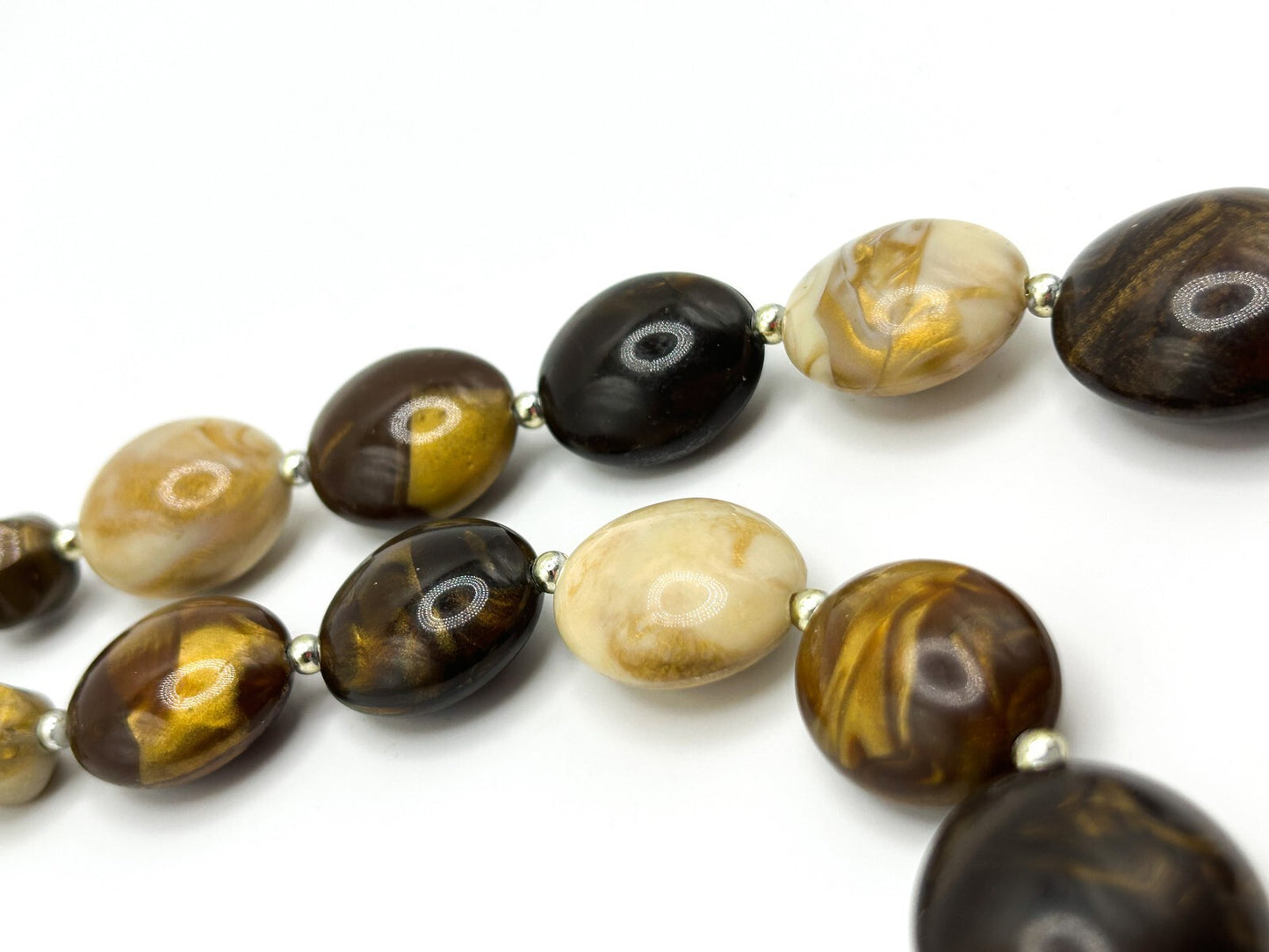 Vintage Brown Marbled Acrylic Bead Necklace Cream Caramel Chunky 70s Style 26.5”
