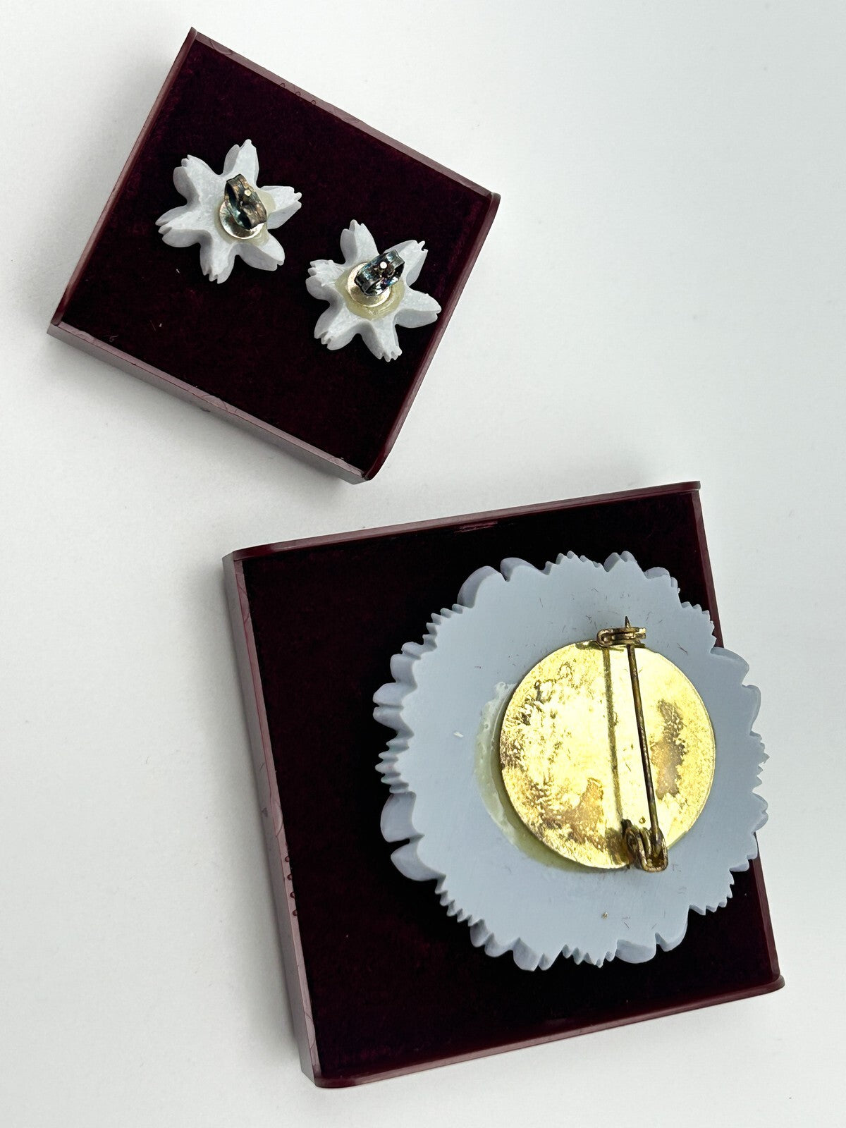 Vintage Handcast Floral Brooch & Earrings Set Pastel Resin Boxed Gift Set