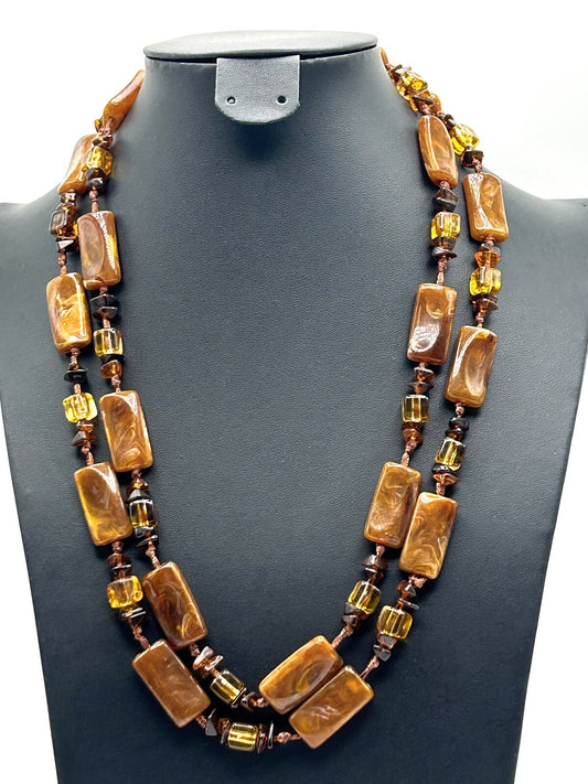Vintage Toffee Swirl Long Bead Necklace – 46in / 51g