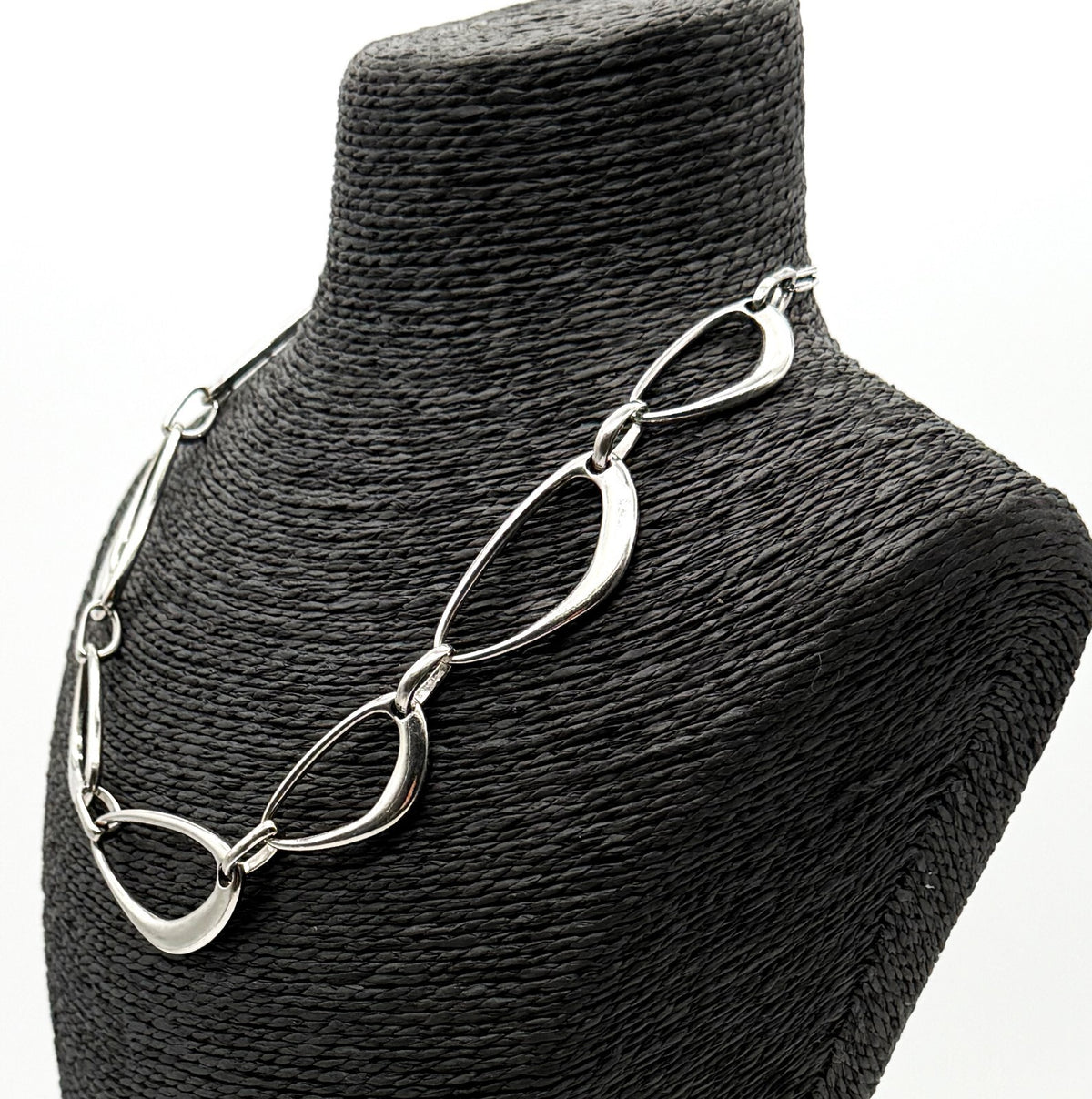 Next Silver Tone Abstract Oval Link Statement Necklace 18” Retro