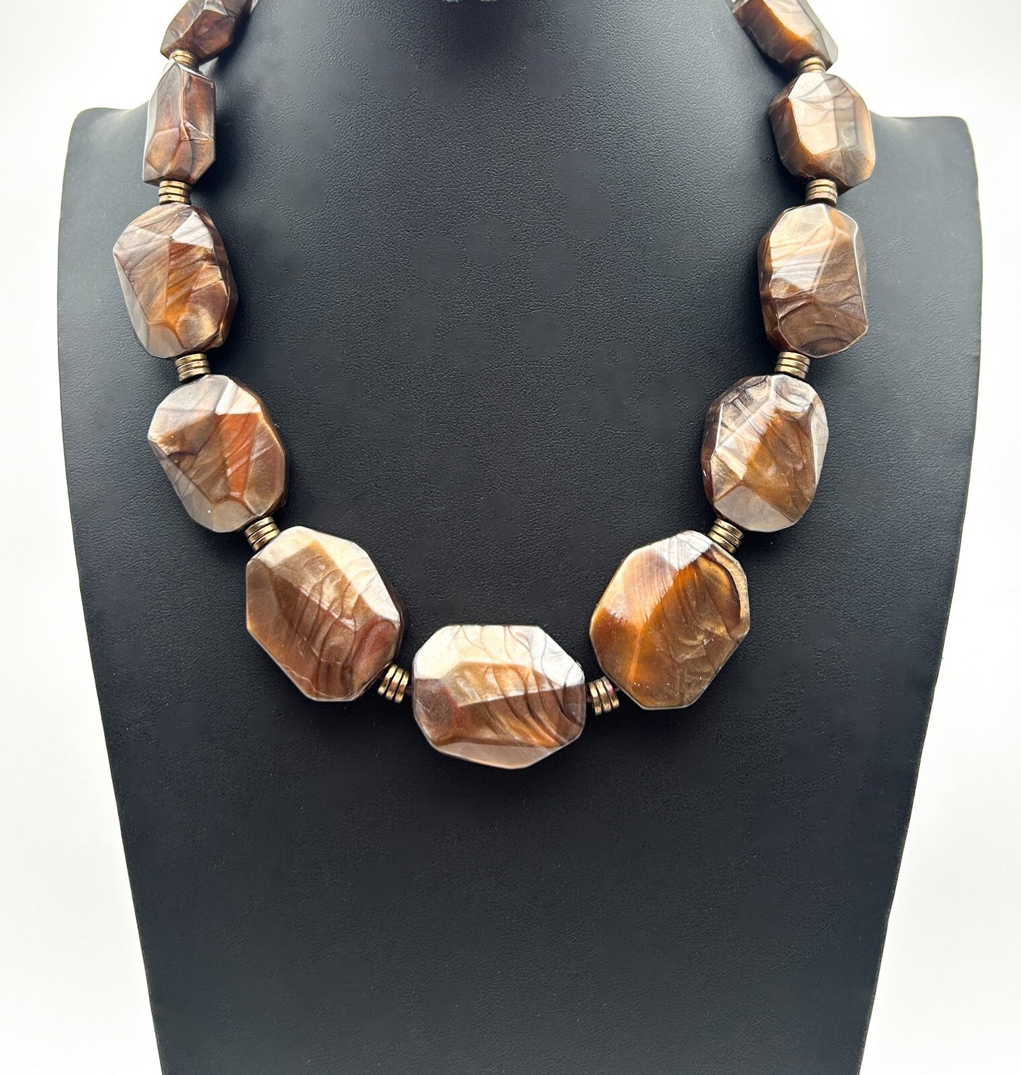 Vintage Brown Metallic Shimmer Marble-Effect Faceted Acrylic Nugget Necklace